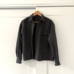Uniqlo cropped grey cotton shirt